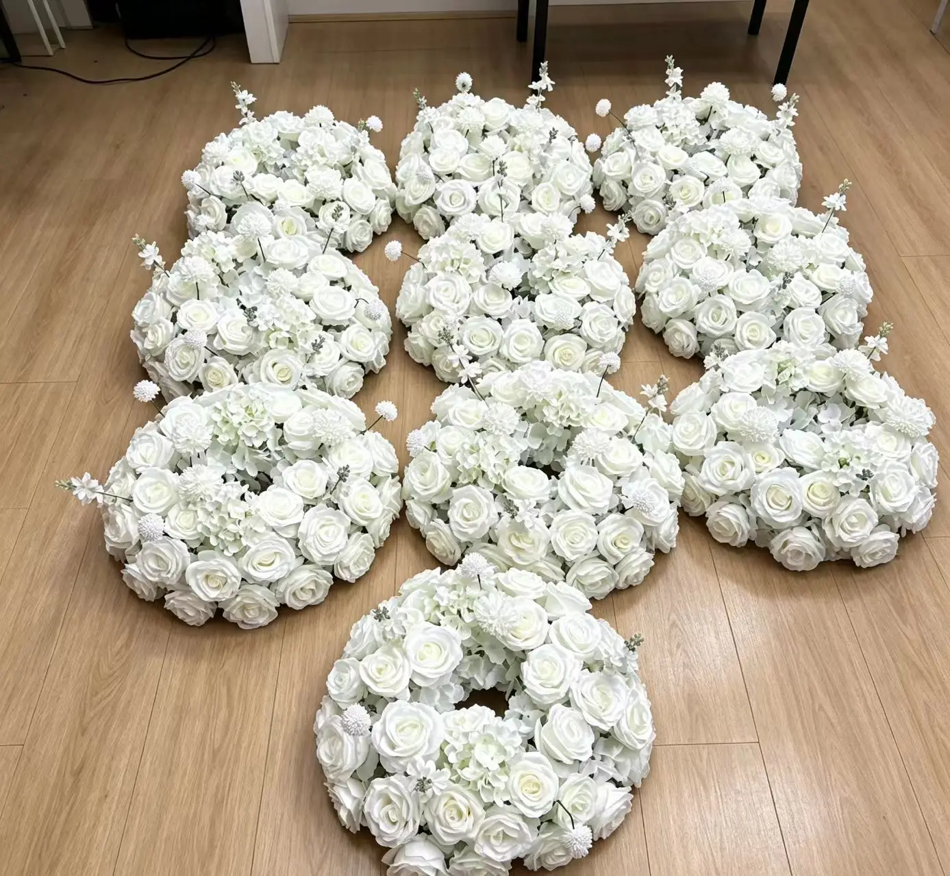 White Artificial Rose Hydrangea Wreath Handmade Silk Floral Wreath Wedding Backdrop Arch Decor Wholesale Custom