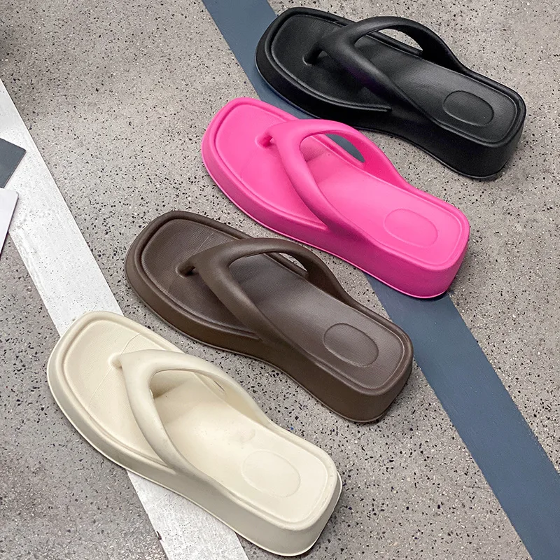Women Stylish EVA Flip-Flops Comfortable Soft Anti-Slip Anti-Odor Fashionable Versatile for Beach Summer Casual Wear Beach Shoes