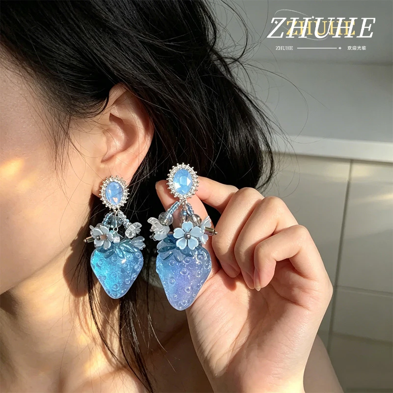 Blaue Erdbeer-Harz-Ohrringe, Schmuck und Accessoires aus Kupfer für Damen und Herren, niedliche Frucht-Ohrhänger, Partygeschenk