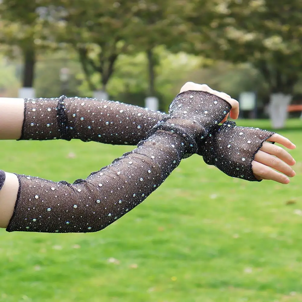 セクシーなフラッシュドリルレースアームスリーブ薄型メッシュハーフフィンガースリーブ夏ラインストーン日焼け止め手袋ナイトクラブパフォーマンスミトン