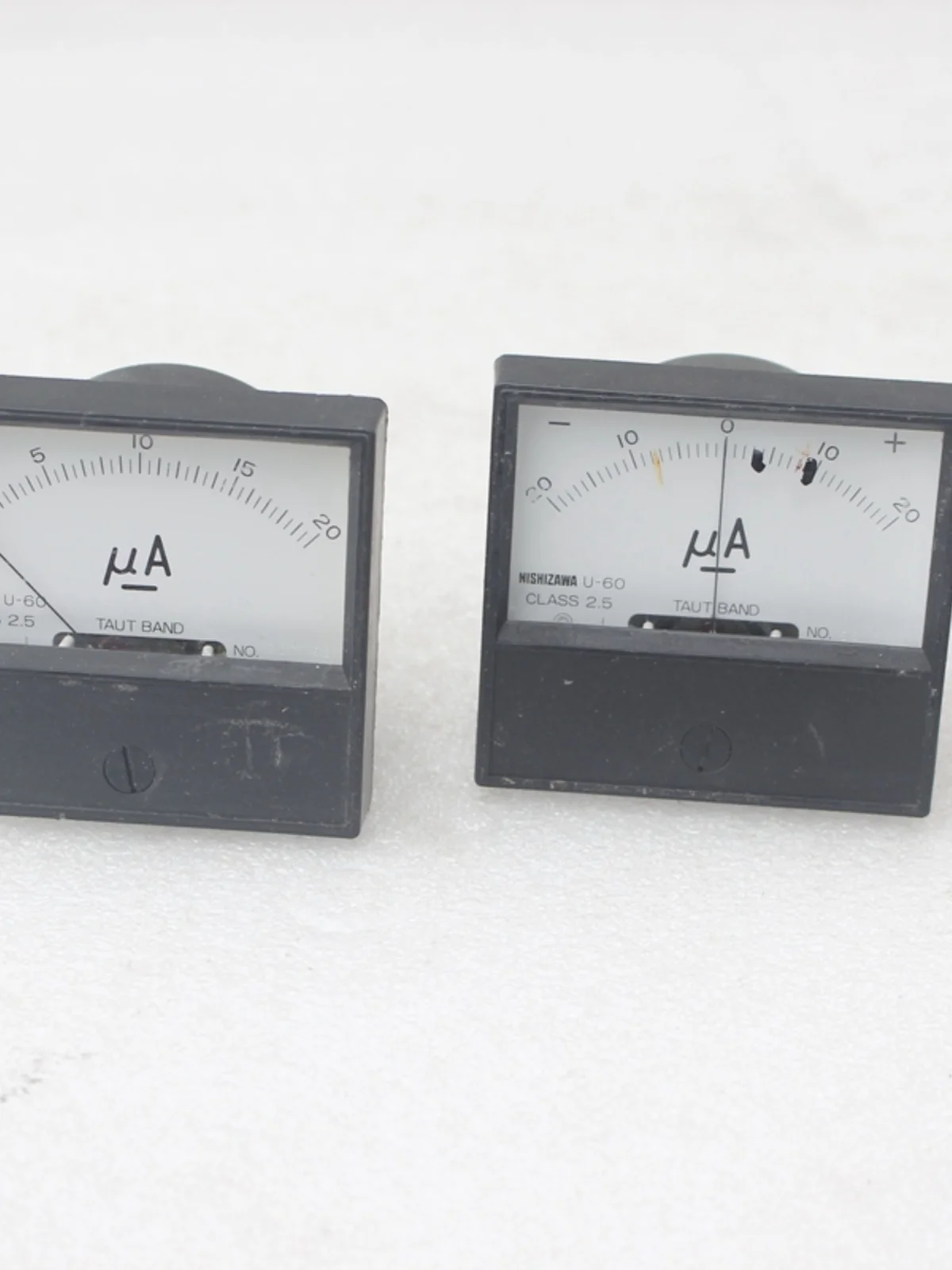 

Imported 0-20UA pointer meter head glass surface DC ammeter DIY