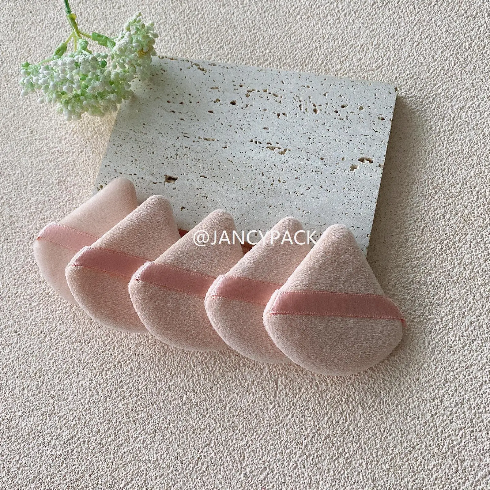 Esponja triangular para pó, 50 peças, esponja de maquiagem cosmética, marca própria, veludo macio, pó solto, creme