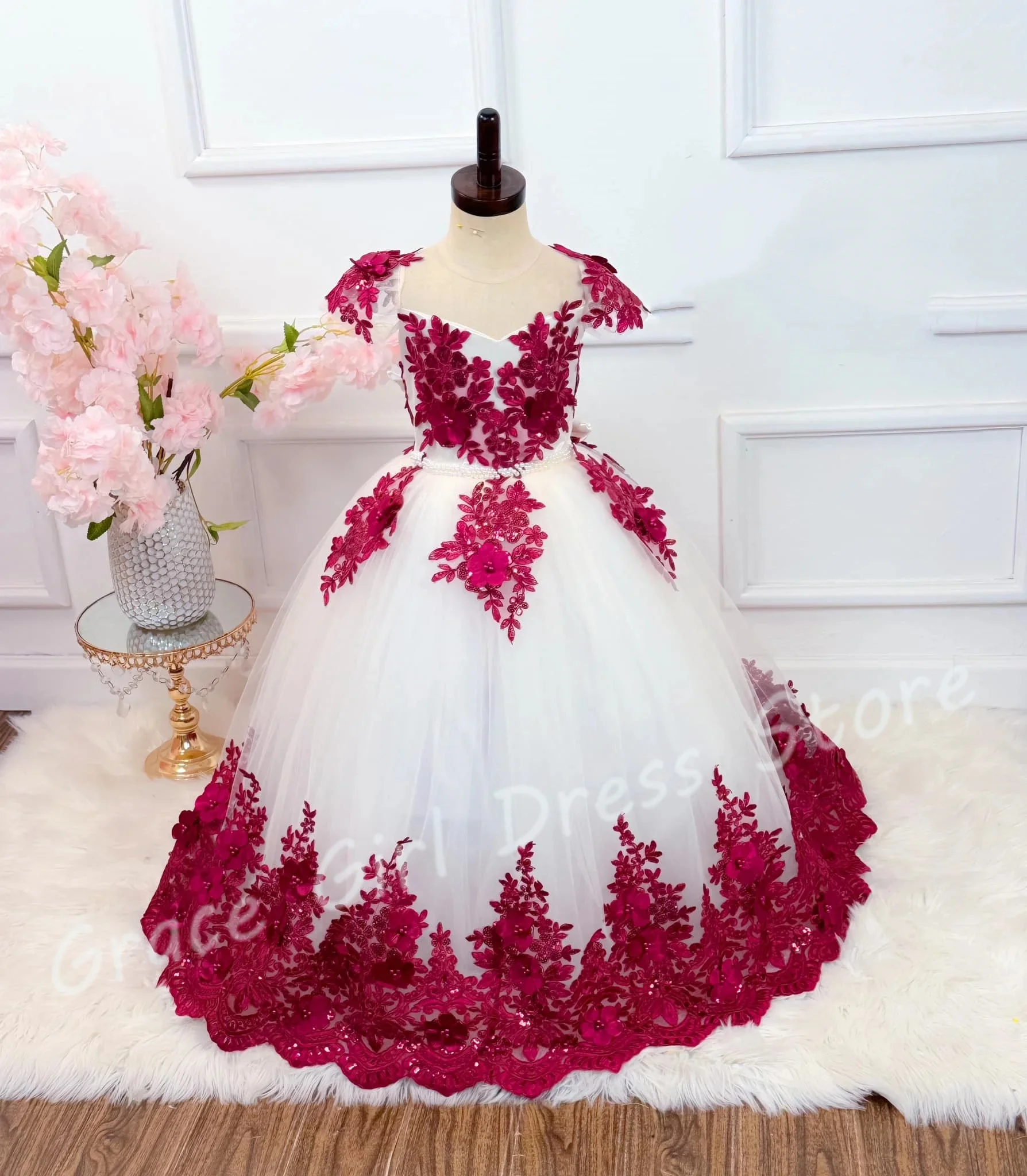 

Customized Elegant Flower Girl Dress For Wedding Red Appliques Sequins Gorgeous Princess Bridesmaid First Communion Prom Gown