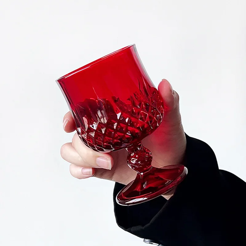 Vintage red relief goblet lead-free glass diamond red wine glass cognac glass whiskey glass brandy cup