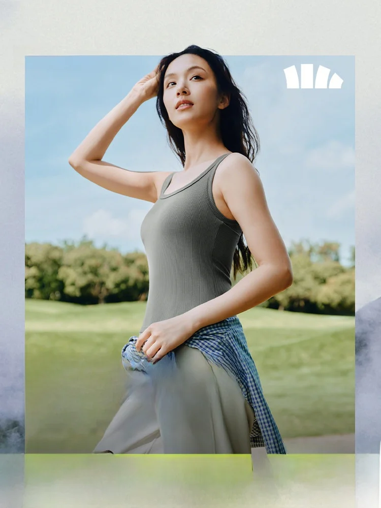 

Banana Le Women's Base Layer Tank Top Strapl Svel Vest Inner Wear with Chest Pad No Bra Needed Versatile Sle