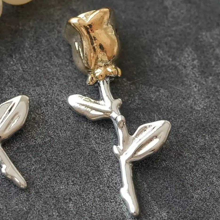 1pcs Copper-plated Gold Two-color Three-dimensional Rose Pendant Charms For Jewelry Making DIY Bracelet Accessories Findings