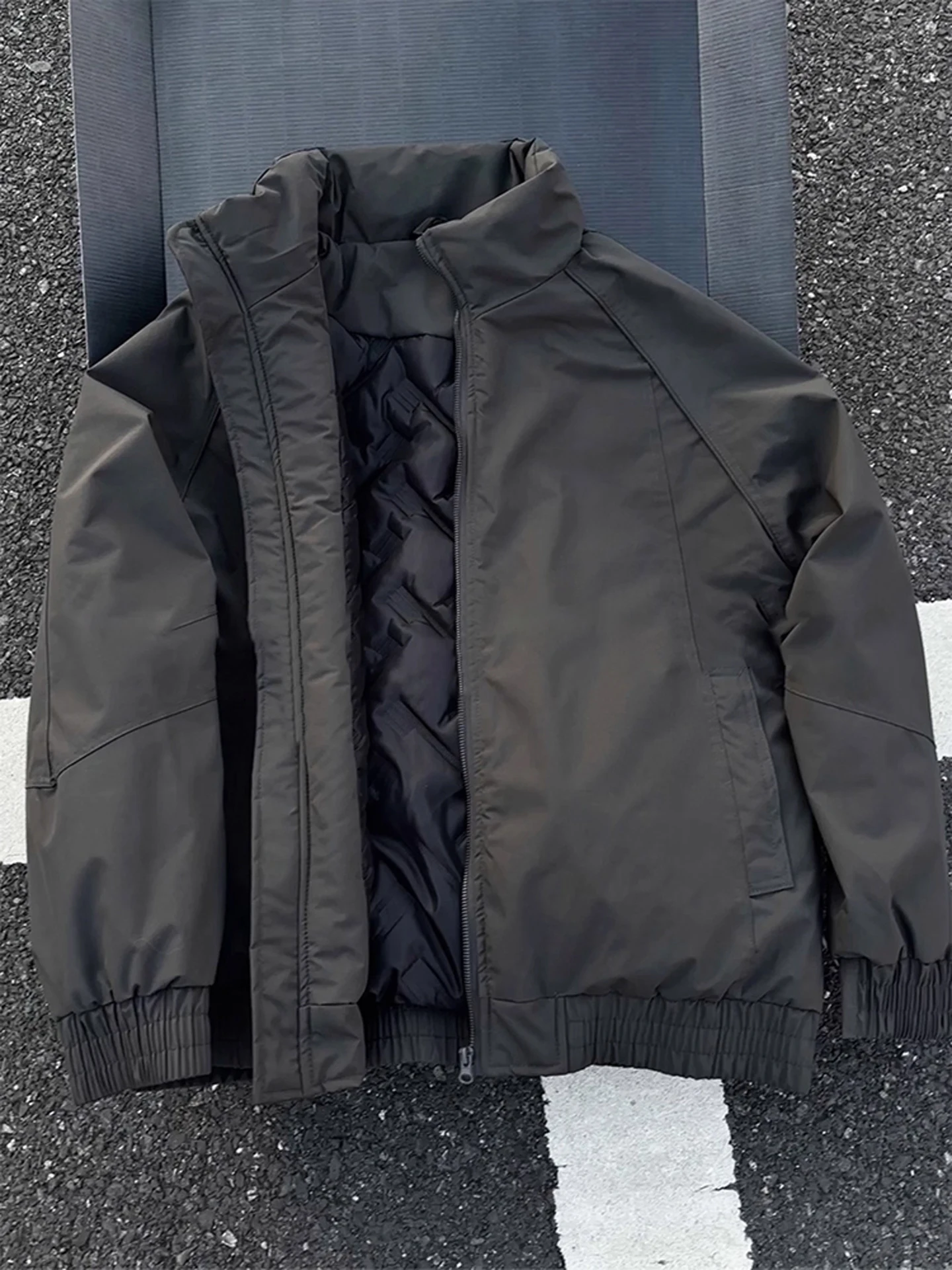 

Мужская зимняя утепленная куртка-бомбер в американском стиле с воротником-стойкой, с хлопковой подкладкой, для работы, из хлопковой ткани