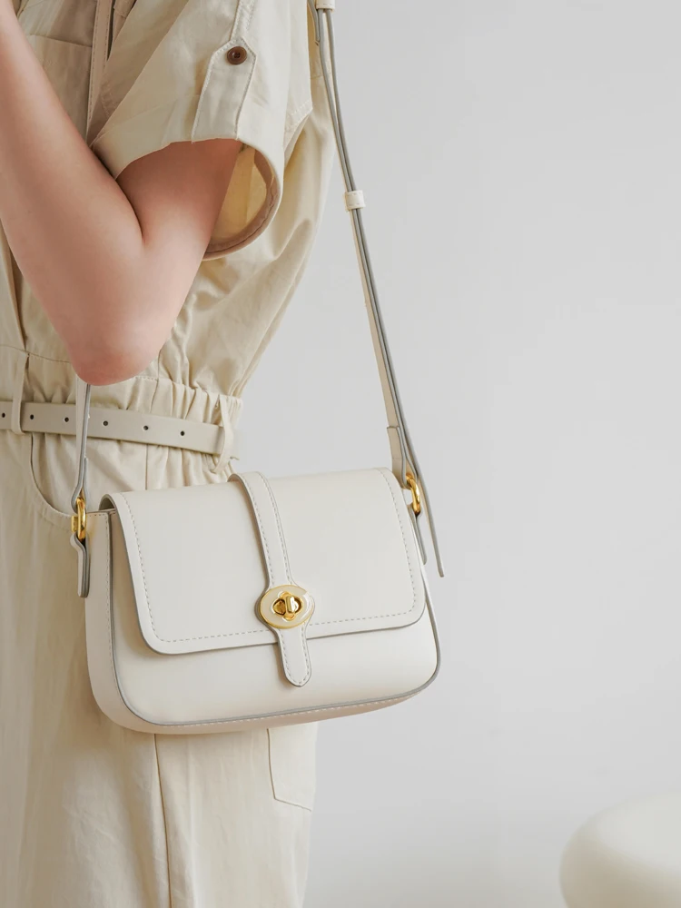 

Soft Leather Square Bag Women's Commuter Crossbody Bag Simple Versatile Single Shoulder Handbag Urban Minimalist Style