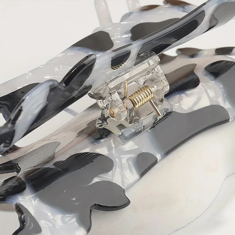 1PC Cute Milk Cow Hair Claw Acrylic Hair Clip With Cow Shape Printed Shark Design Black And White Design Hair Accessory Hairpin