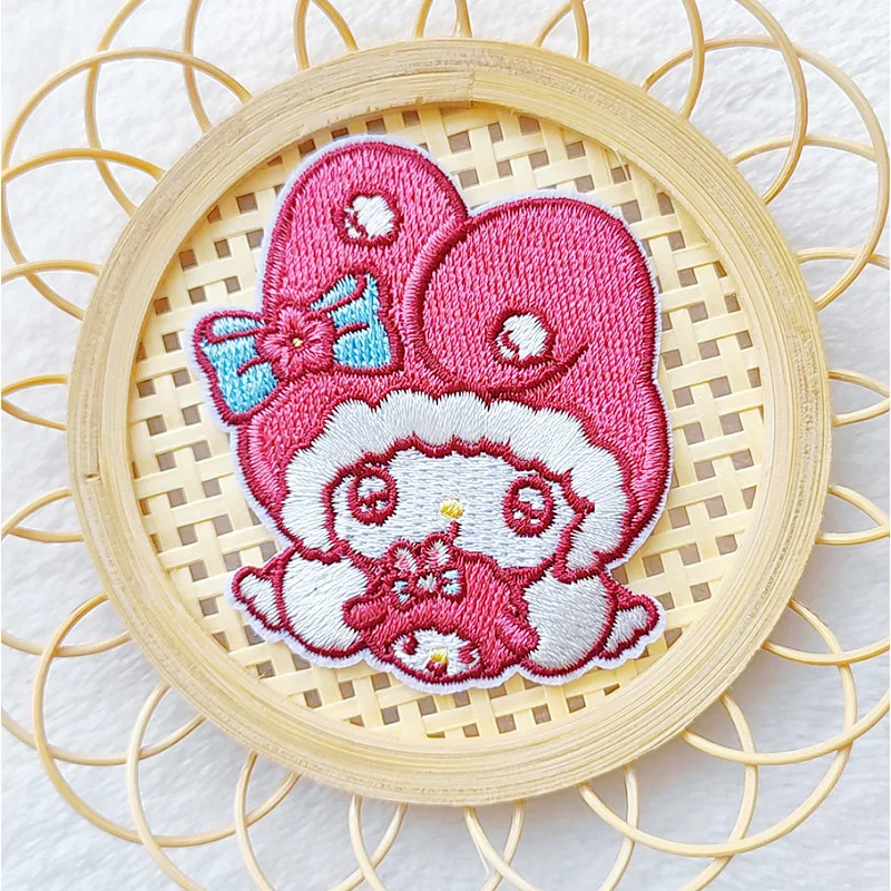 Pegatina de tela bordada de dibujos animados de Sanrio, parche decorativo de ropa, Pegatina autoadhesiva, lindo, Cinnamoroll Kuromi, nuevo