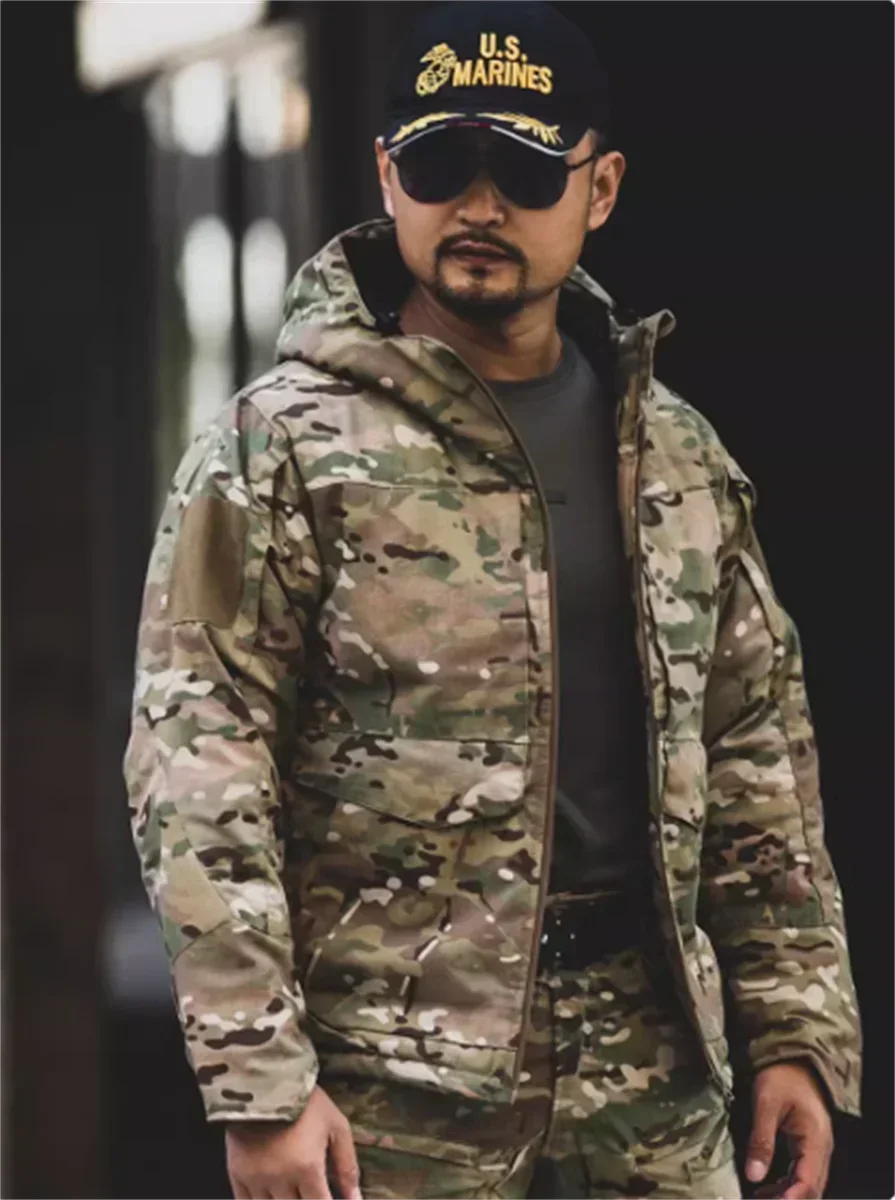 Outdoor camouflage cotton clothing is wear-resistant, warm and windproof in winter