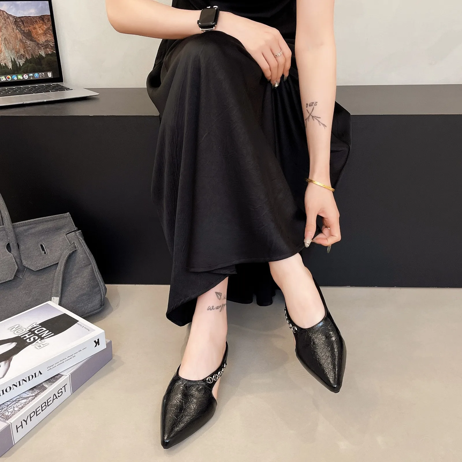 Women's High Heels Summer New Pointed Toe Semi Wrapped Thick Heel Sandals Low Heel Slip-On Versatile Slippers Rubber Sole