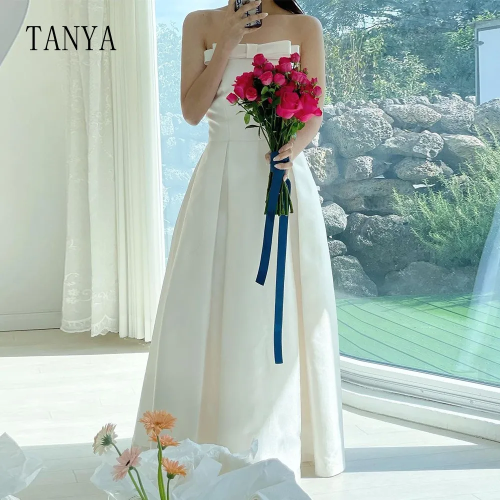 Simple Strapless Satin A Line Wedding Dresses With Bow Korean Style Sleeveless Floor Length Lace Up Bridal Gown TSWD116