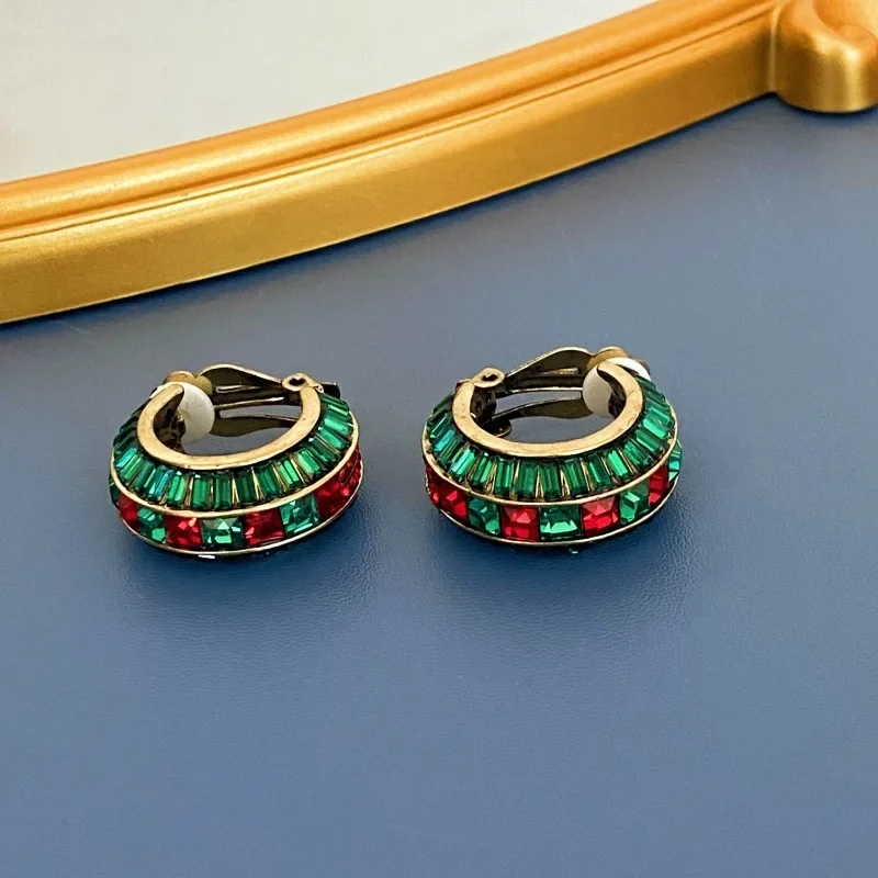 Vintage Circle set with red and green court style earrings without piercing elegant premium ear clips