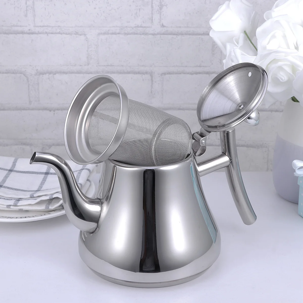 

1L Stainless Steel Tea Kettle Glossy Finish Curved Handle Strainer Home Restaurant Use Teapot Kitchen Cookware