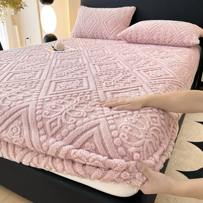 1pc Jacquard Fitted Sheet Embossed Velvet Mattress Cover Soft Winter Warmth Bedlinen European Home Mattress Protector Bed Cover