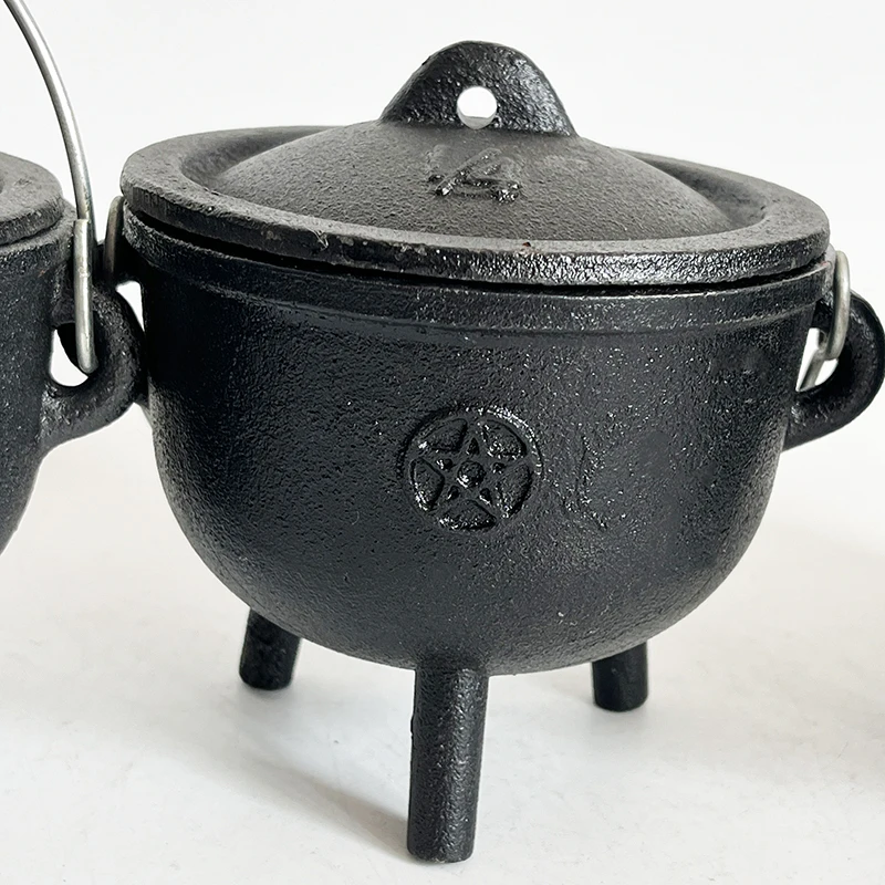 Hot Sale Halloween Pentacle Witch Magic Pentagram Crucible Wax Table Altar Witch Burning Pot Cast Iron Three Legs Cauldron - Image 6