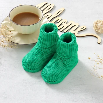 신생아 남아 여아용 크리스마스 아기 신발, 겨울 빨간색 녹색 니트 유아 유니섹스 첫 워커, 하이 탑 어린이 워킹 양말 패션