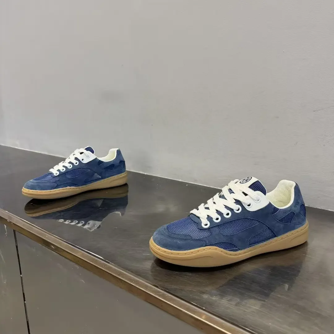 2026 Autumn Men's Walking Shoes Comfortable Fashionable Skateboarding Footwear Mixed Colour Sports Man Trendy Anti Slip Sneakers