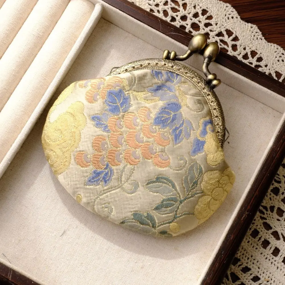Anti-lost Kiss Lock Coin Purse Polyester Portable Brocade Mini Pouch Thickened Shell-shaped Embroidered Small Pocket Ring