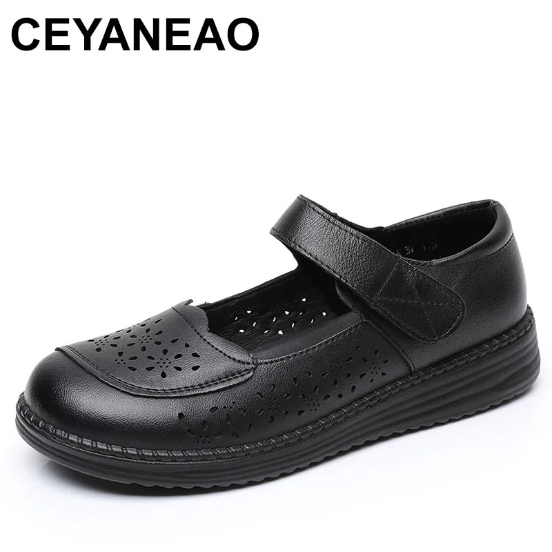 

Width Genuine Leather round Toe Flat Heel Summer Soft Bottom Mom Shoes Breathable Comfortable Hollow out Ladies loafers