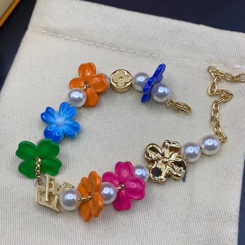 

Retro Sweet Gold Color Stainless Steel Colorful Flower Beaded Bracelet for Woman Summer Girlish Style Jewelry Girlfriend's Gifts