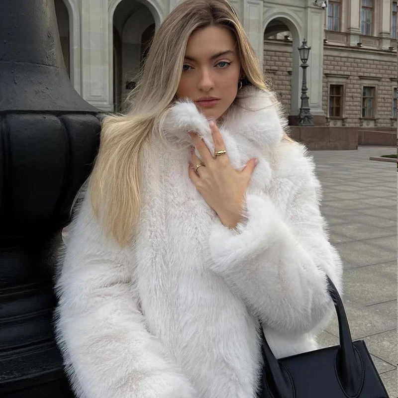 Luxury Brand Fashion Fluffy Furry Faux Fur Jacket Women Winter Shaggy Overcoats Lapel Thick Warm Long Fox Fur Coat Outerwear