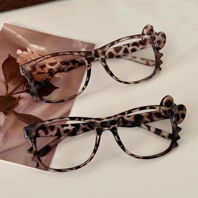 2024 Y2K Eyeglass Frame Anime Retro Glasses Kawaii Leopard Print Eyeglass Frame INS Cute Photo Props Eyewear Decorative Gifts