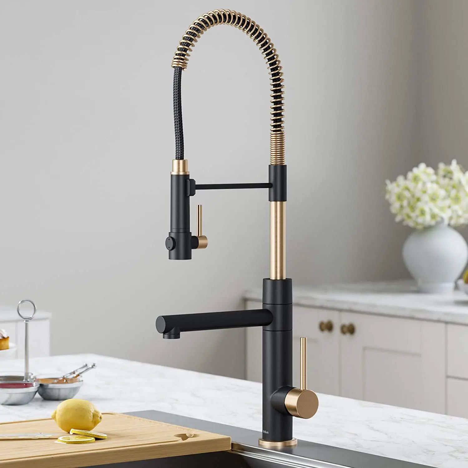 Modern black and rose gold spring rotating and extendable kitchen faucet, single hole double handle hot and cold faucet GN661JC