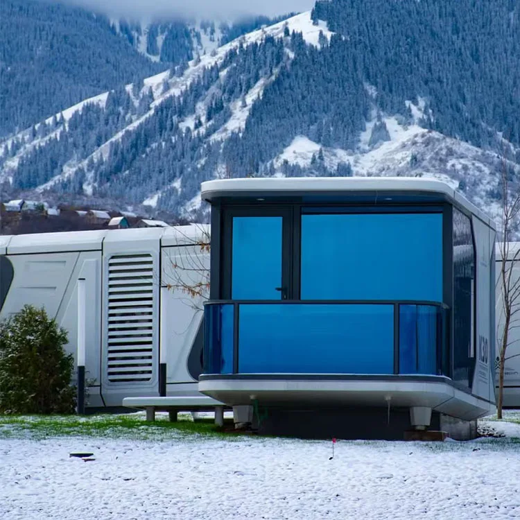 Dwupoziomowy trójkątny dom mobilny, kapsuła kosmiczna, trójkątny prefabrykowany dom kontenerowy