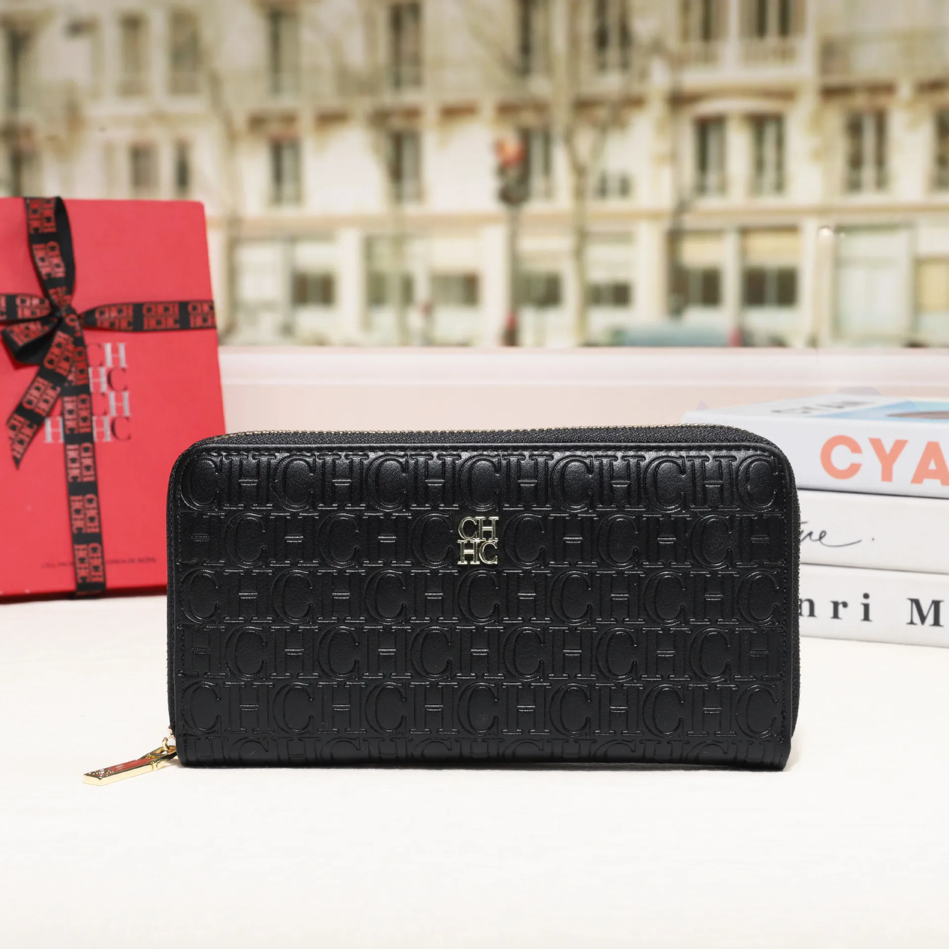 

Women's Handbag Made of Cherry-Patterned Leather Boasting High-End Paris Commuter Lasting Modern Style