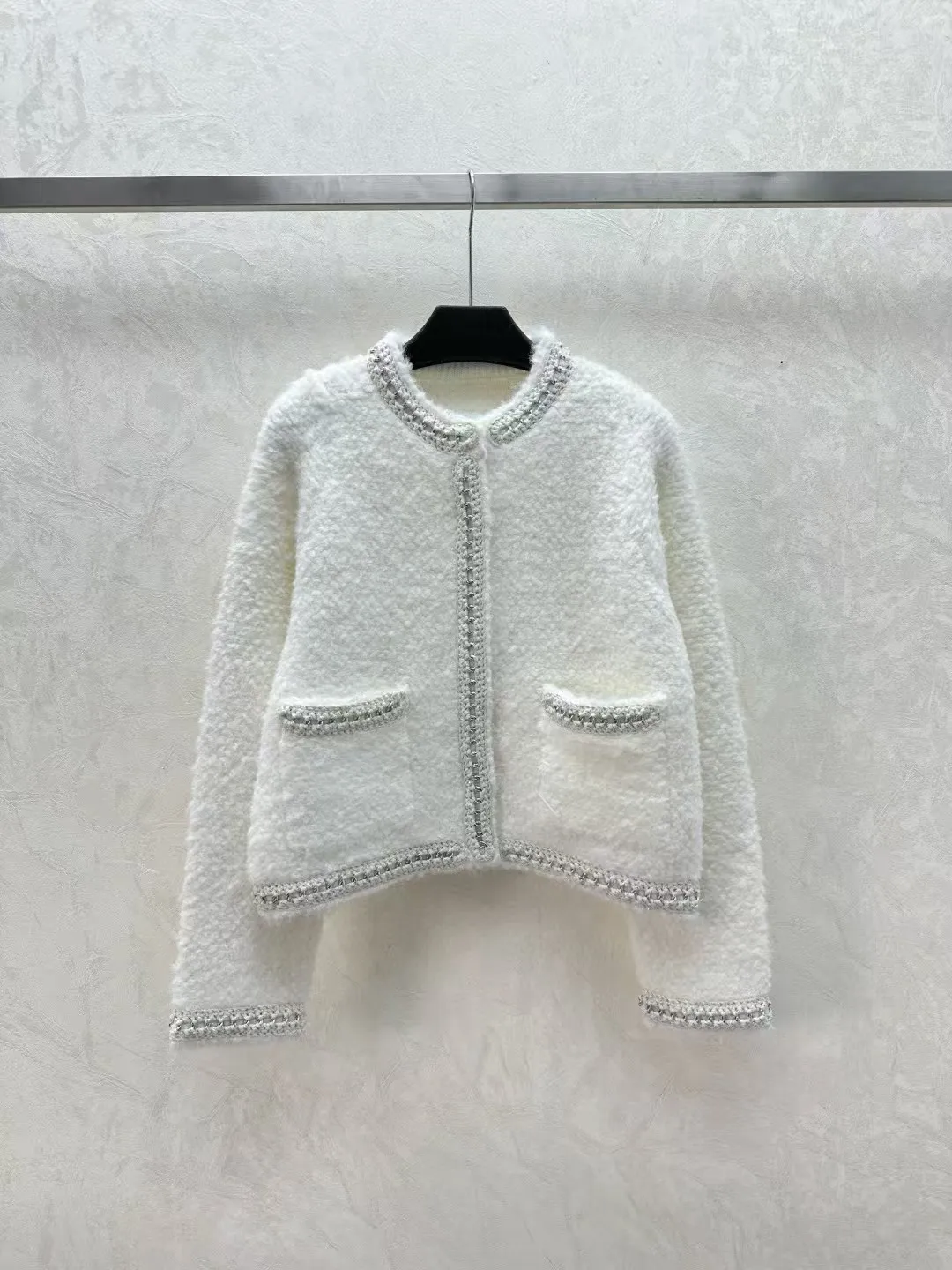 Customized High-End Women's Knitted Cardigan Solid Color Simple Design Luxury Fashion Ladies Open Front Knitwear