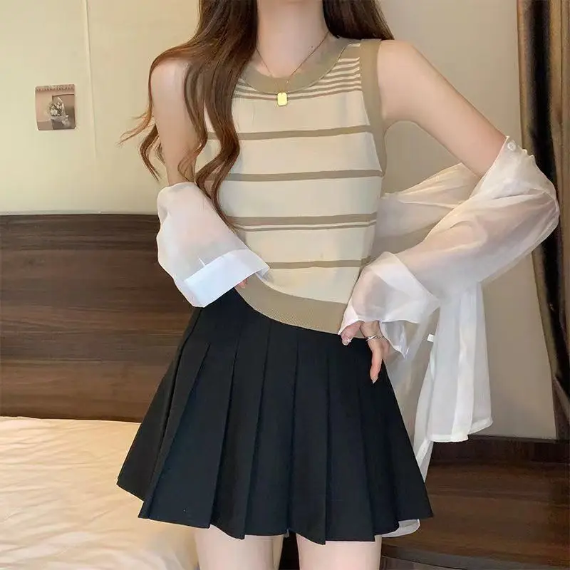 2024 New Summer Spicy Pure Desire Fashion Round Neck Stripe Print Casual Versatile Sleeveless Ice Silk Knitted Tank Top