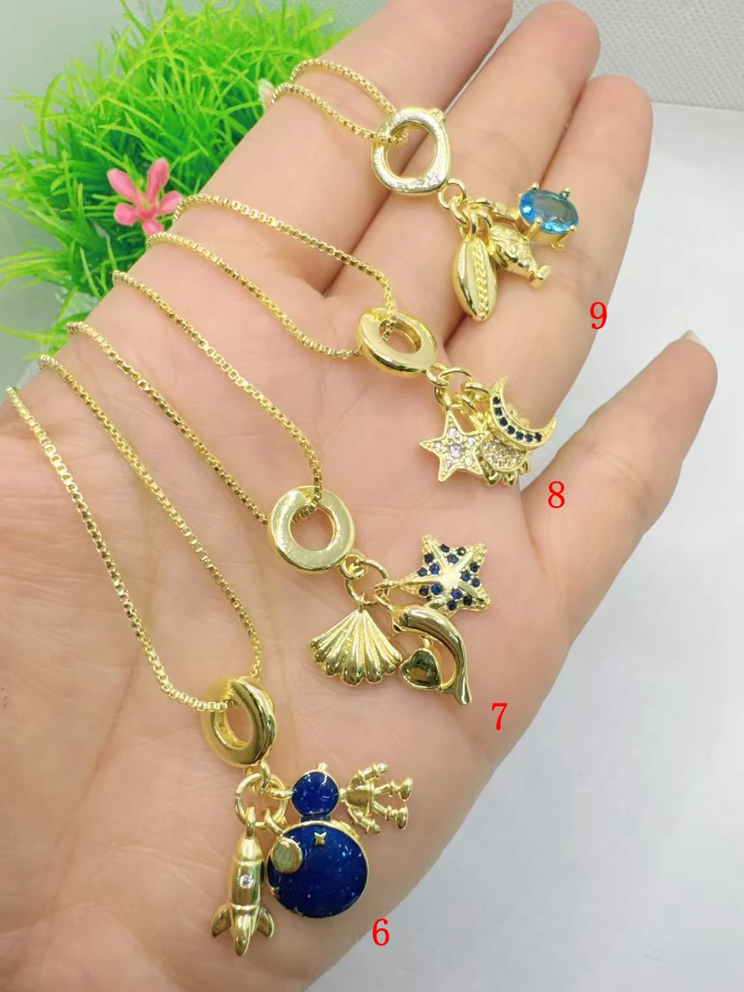 

5Pcs/ Enamel Black Camera Necklace for Women Copper Gold Plated Airplane Necklace Travelling Jewelry Gifts