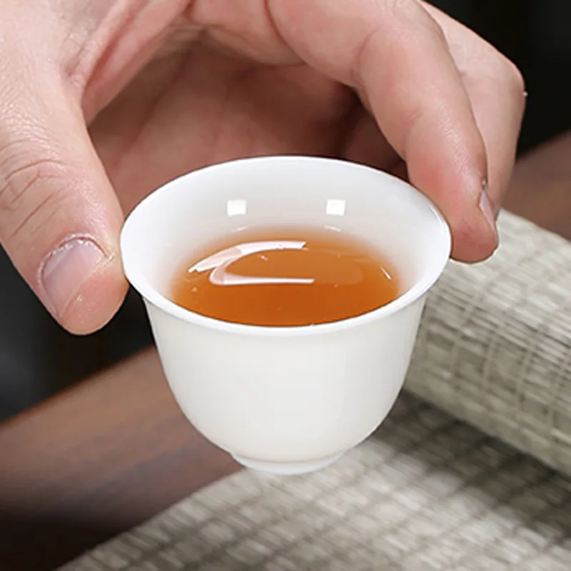 يانغزي اليشم كونغ فو فنجان شاي ديهوا اليشم الأبيض الخزف كوب شاي سيراميك تذوق كوب مع كوب لوحة تمرغ فنجان شاي