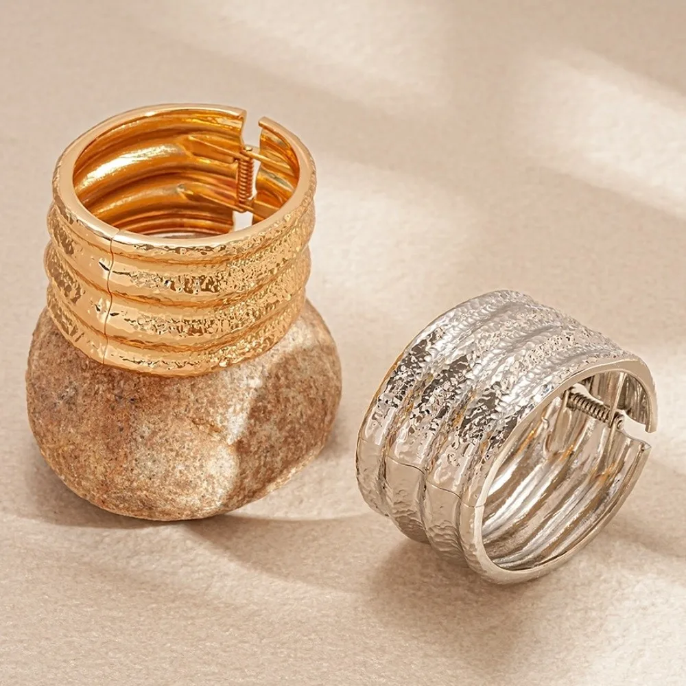 金属ワイドオープンバングルヨーロッパアメリカンスタイル合金カフバングル少数派デザインジュエリーアクセサリー誇張ブレスレット女の子