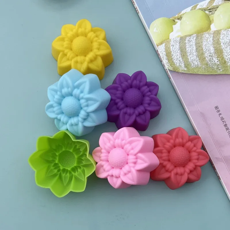 

20Pcs 5cm New Coreopsis Flower Cake Mold Cupcake Cup Heat Resistant Nonstick Silicone Soap Chocolate Pudding Molds Baking Tools