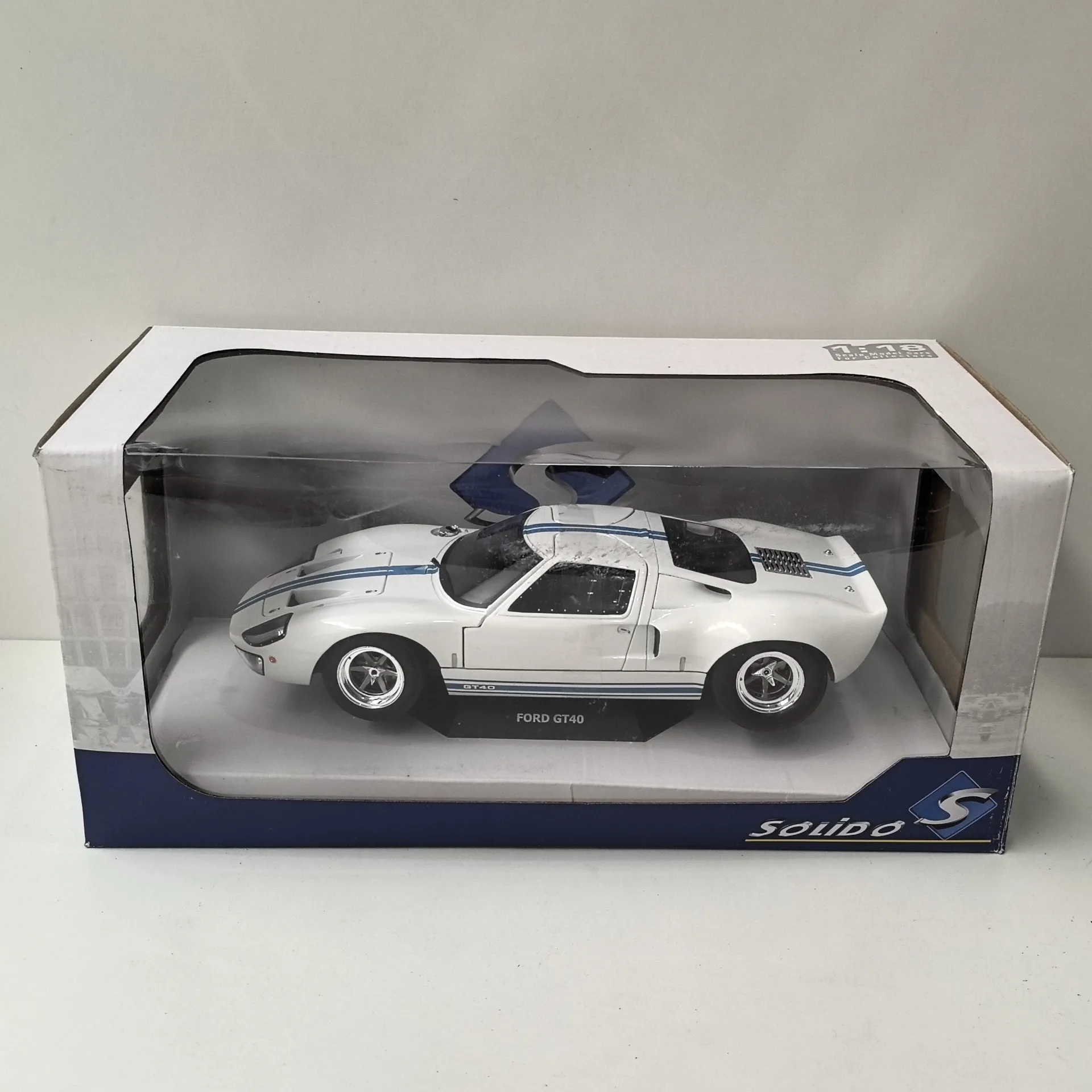 

Литой под давлением SOLIDO масштаб 1/18 FORD GT40, модель автомобиля из сплава, Коллекционная игрушка, подарок, сувенир, демонстрационный орнамент