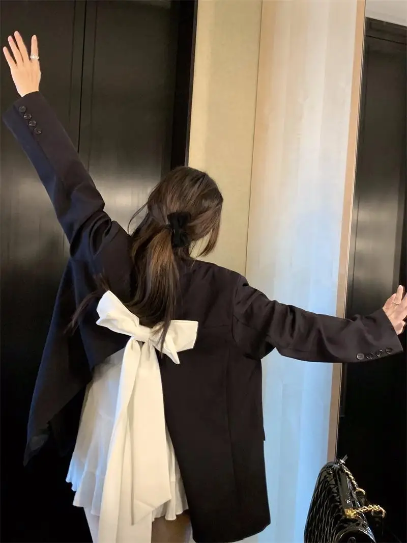 เสื้อครอปโค้ทผู้หญิงแบบใหม่ เสื้อคลุมทรงเบลเซอร์ แขนยาว สไตล์หรูหรา สีไวน์ ปกพับได้ อุ่นสบาย