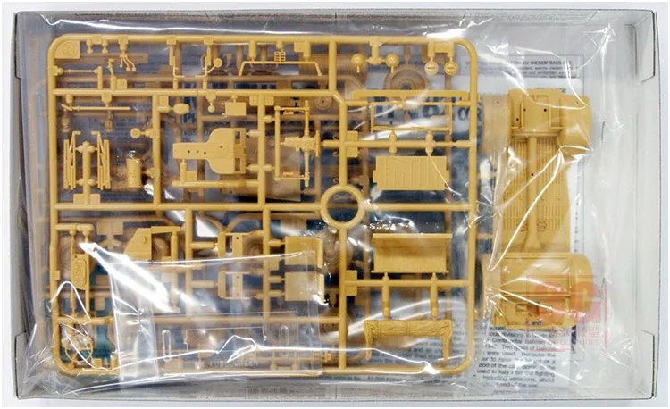 TAMIYA Assembly Model Kit 35238 German 82 Jeep 1/35