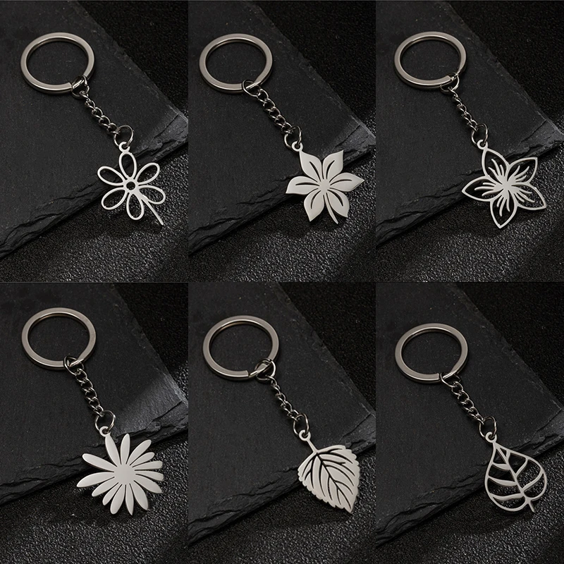 Trendy Sunflower Keychain Boho Daisy Maple Leaf Stainless Steel Key Chain Rings for Women Girls Christmas Accessories Keyholder