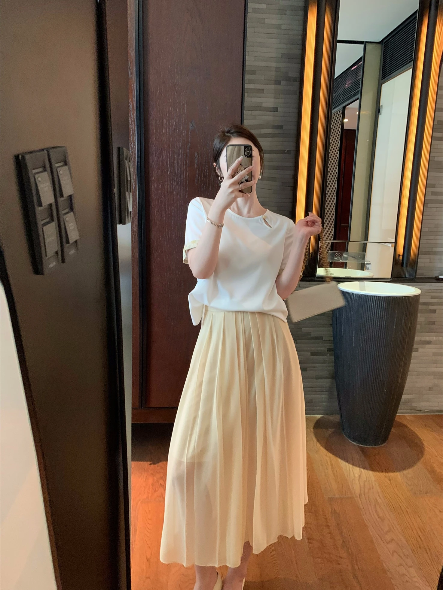 

Футболка DAJO'S Red Label Simple из смесового шелка с коротким рукавом, в корейском стиле, для повседневной носки, прямого кроя, из полиэфирного волокна, приятная к телу.