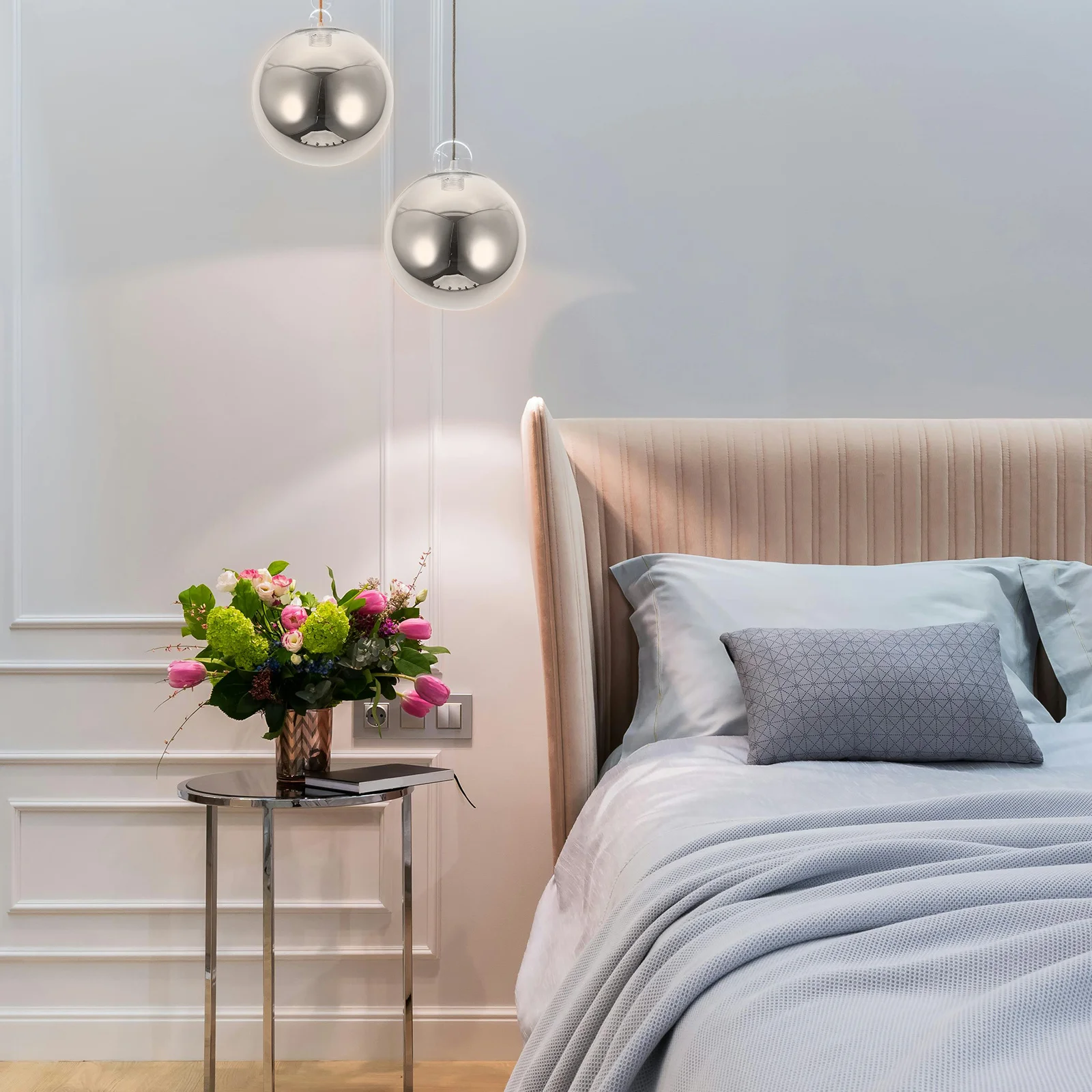 Small Glass Globe Lampshade Replacement for Lighting Fixtures Elegant Round Shade for Living Room Bedroom Kitchen Decor