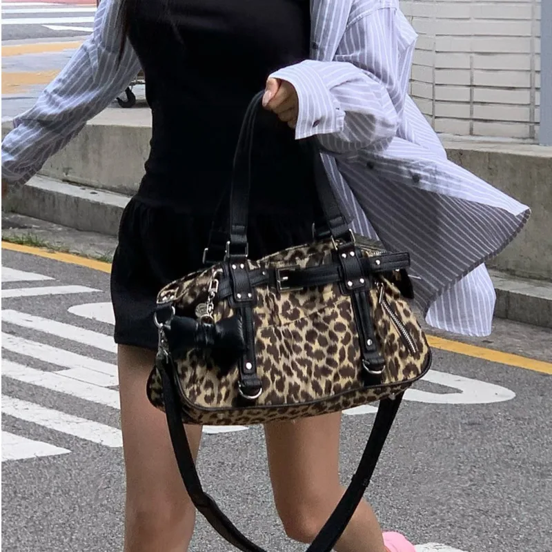 pink Korean niche design ins blogger same style sweet and cool style belt tote bag casual nylon cloth shoulder bag image 4
