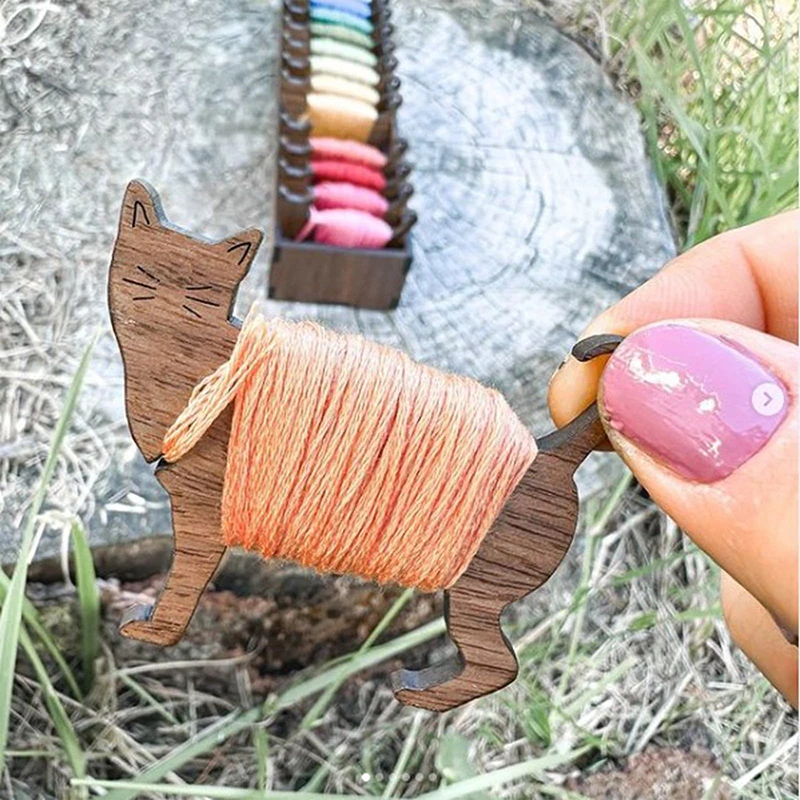 Creative Animal Wooden Bobbins Empty Thread Spools For Twine Wire Ribbons Reel Spool Sewing Accessories Tools DIY Wood Crafts