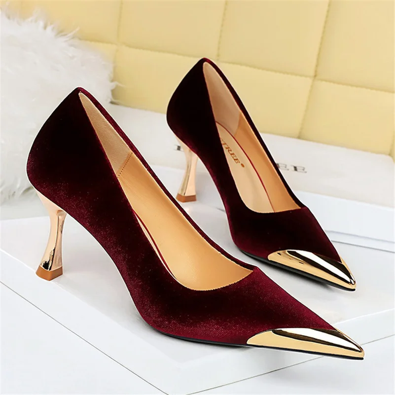 Women 7cm High Heels Green Burgundy Pumps Lady Metal Cap Toe Velvet Low Heels Fetish Nightclub Evening Party Office Casual Shoes