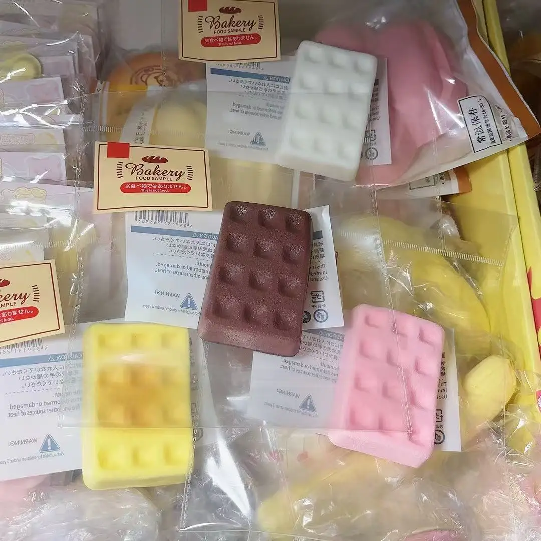 Squishy Waffle Spremere Pizzico Giocattolo PU Rimbalzo Lento Carino Realistico Bagnato Morbido Appiccicoso Gioco di Cibo Divertente Decompressione Vent Agitarsi Giocattolo