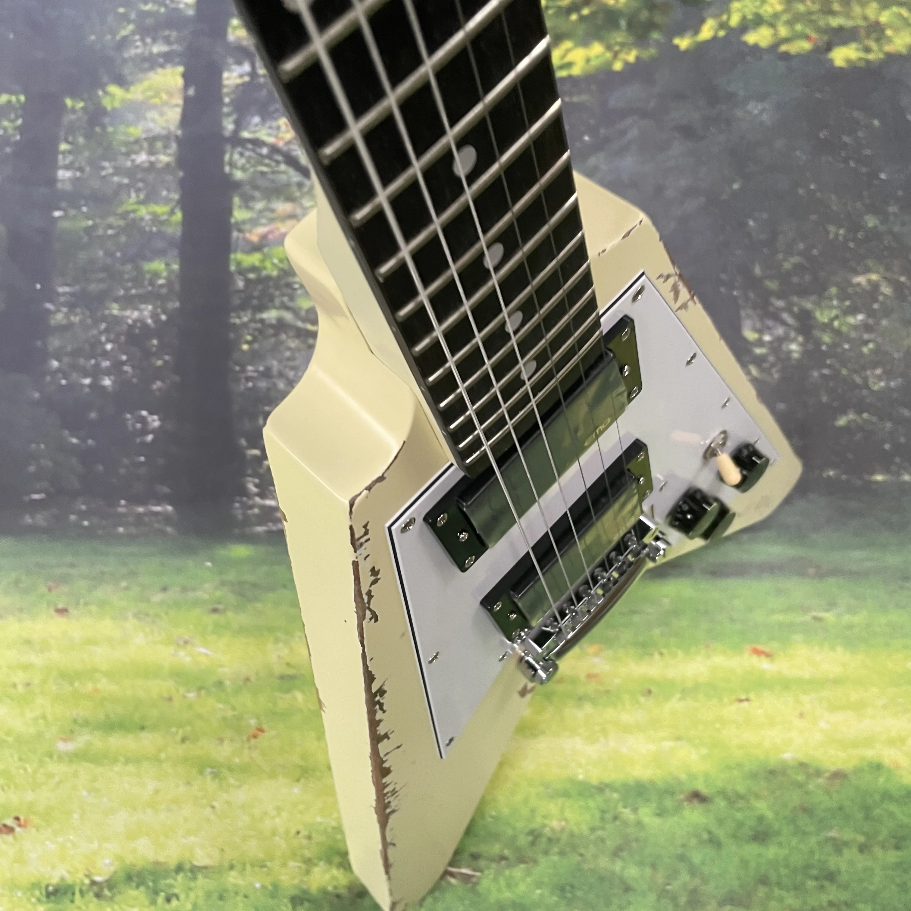 حار بيع البقايا الطائر الخامس القيثارات الكهربائية نسخة يدويا روزوود فريتس جيتار عالي الجودة