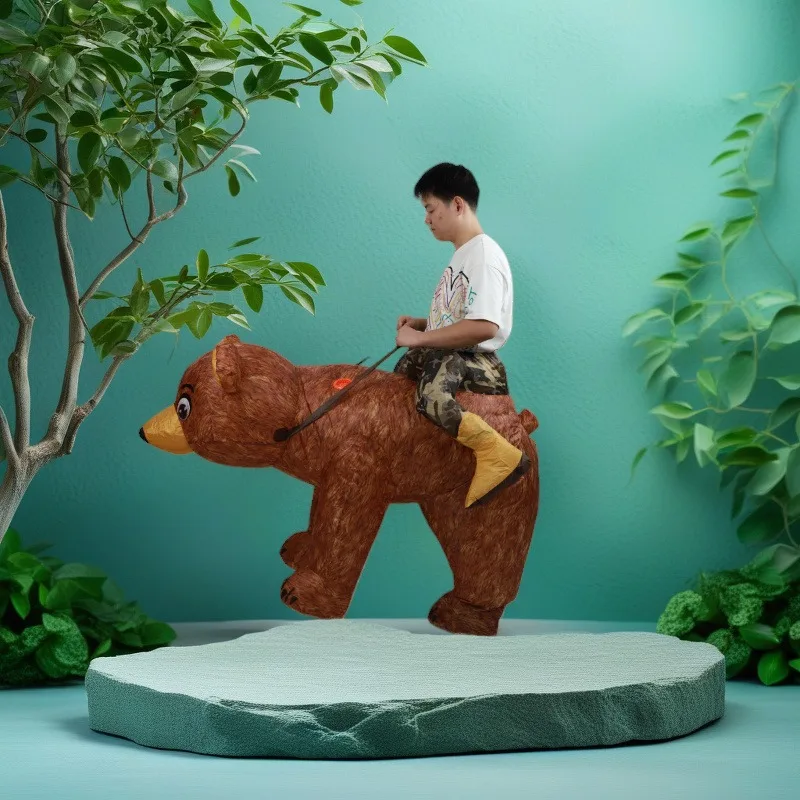 زي الدب البني القابل للنفخ لركوب الخيل، دعامة حفلات لطيفة على شكل أنمي مناسبة للعب الأدوار في عيد الهالوين وعيد الميلاد