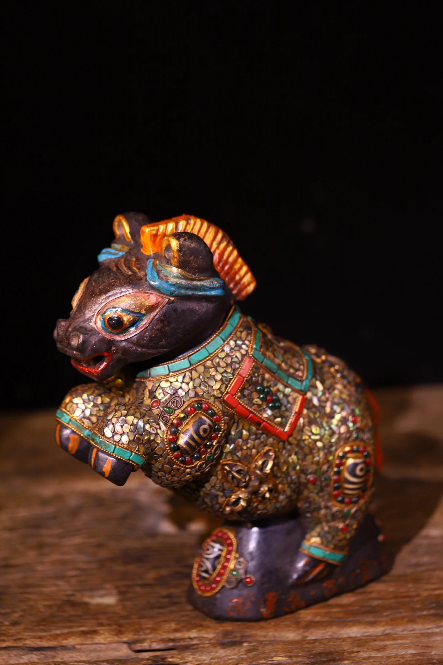 Old Natural Meteorite Painted Mosaic Gem gZi Beads Shell Horse statue Running Horse Fortune Horse Study Amass wealth Ornaments